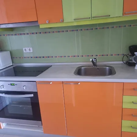Ura Apartament *